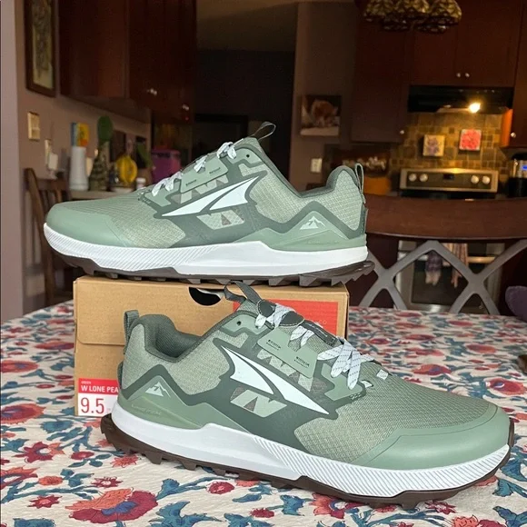 Altra Lone Peak 7 Sage Green Shoes - Women’s 9.5 - Picture 5 of 6